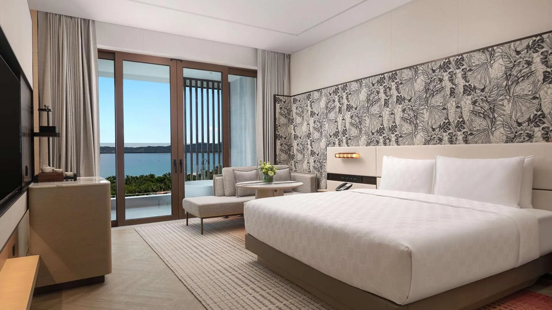 Hualuxe Sanya Yalong Bay Resort