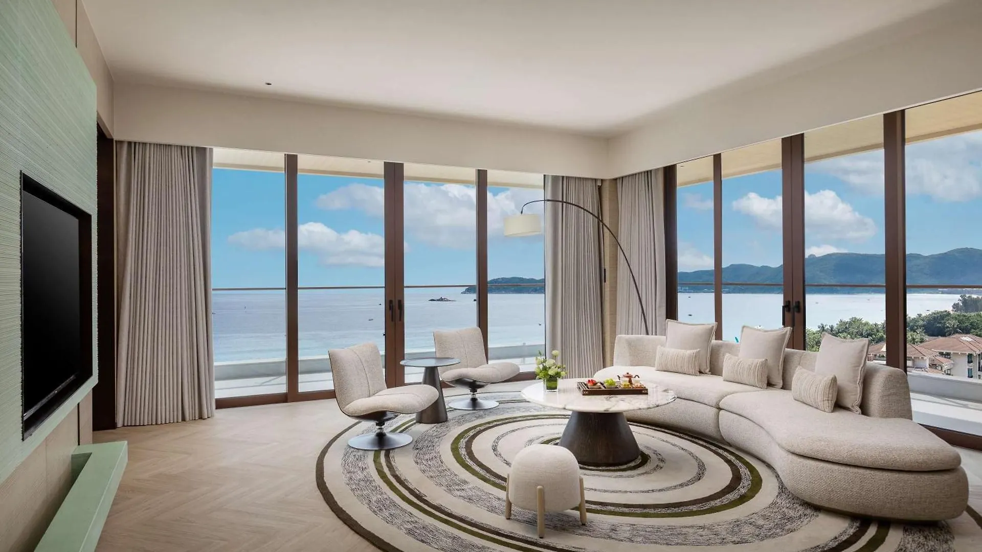 Hualuxe Sanya Yalong Bay Resort