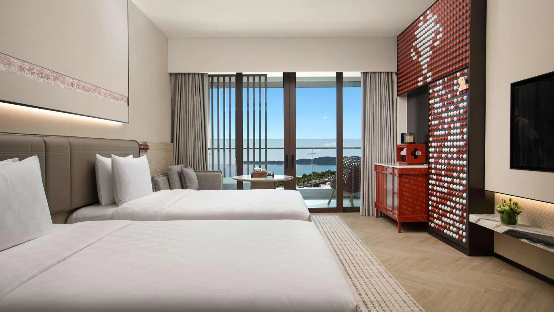 Hualuxe Sanya Yalong Bay Resort