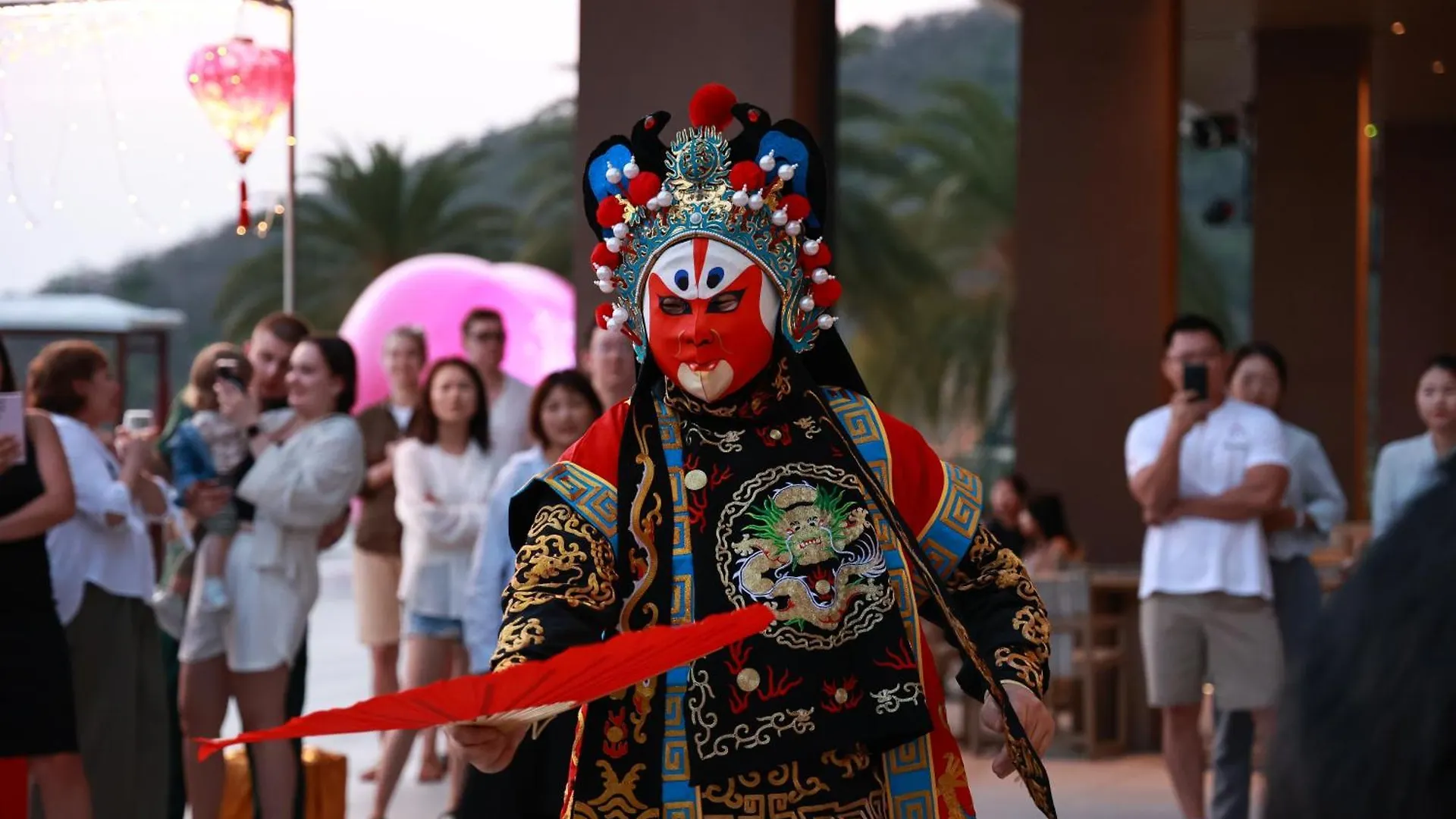 Hualuxe Sanya Yalong Bay Resort