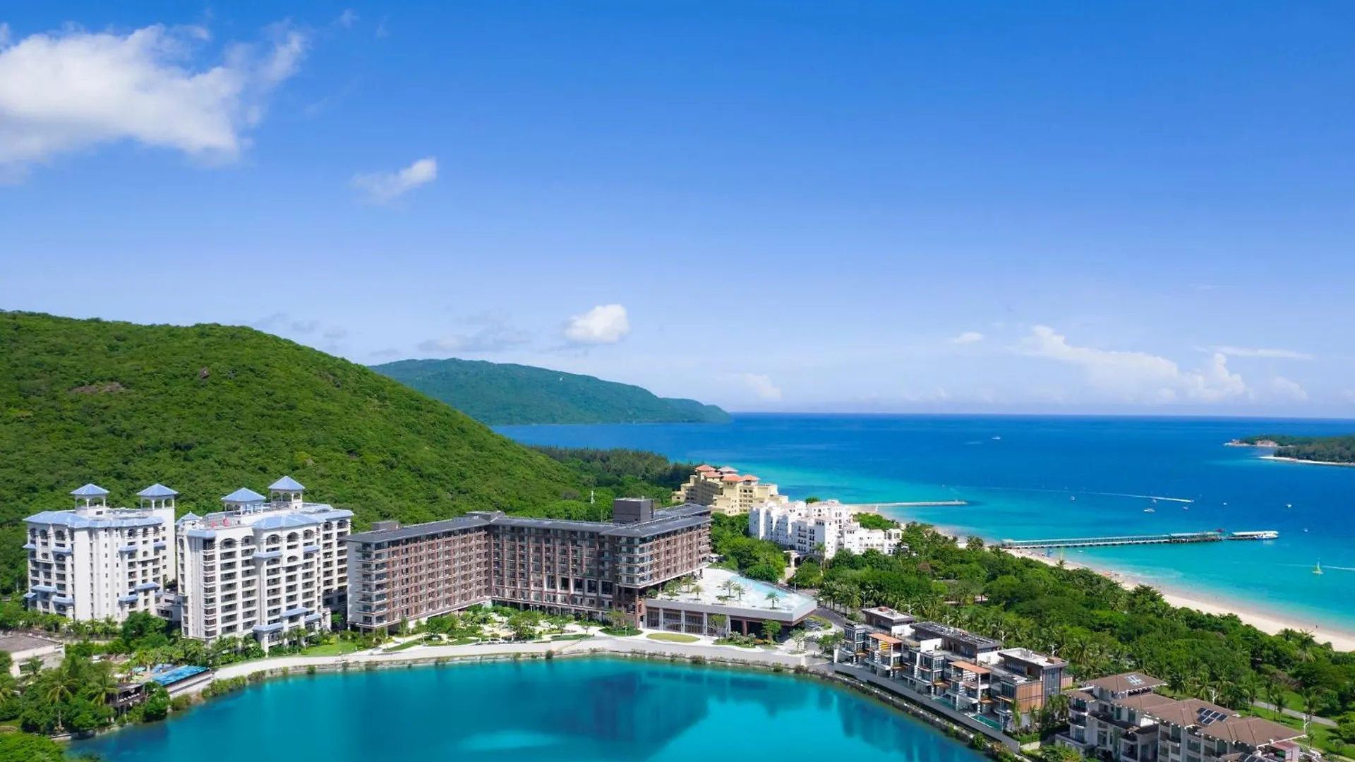 Hualuxe Sanya Yalong Bay Resort
